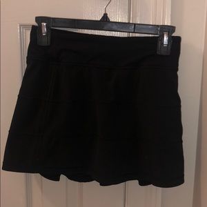 Lululemon, Black Pace Rival skirt, size 2 TALL